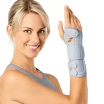 Soporte de muñeca con refuerzos volares y dorsales